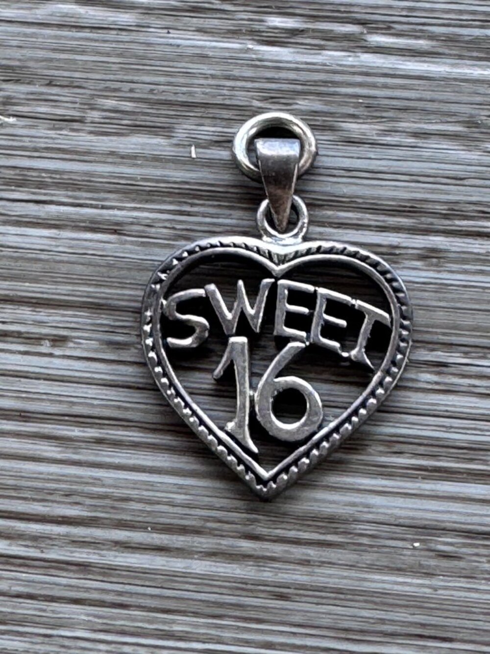 Sweet 16 Sterling Silver Heart Pendant Charm 2.57g 1 Inch Jewelry Gift Keepsake - Picture 6 of 6